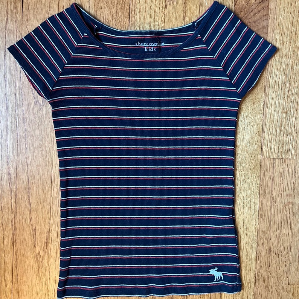 Abercrombie kids, size 9/10 short sleeve shirt